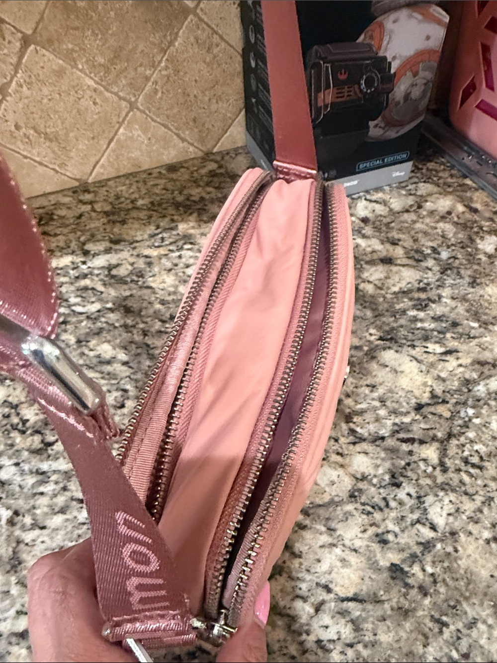 lululemon athletica Dusty Pink Crossbody Camera Bag - Picture 4 of 8